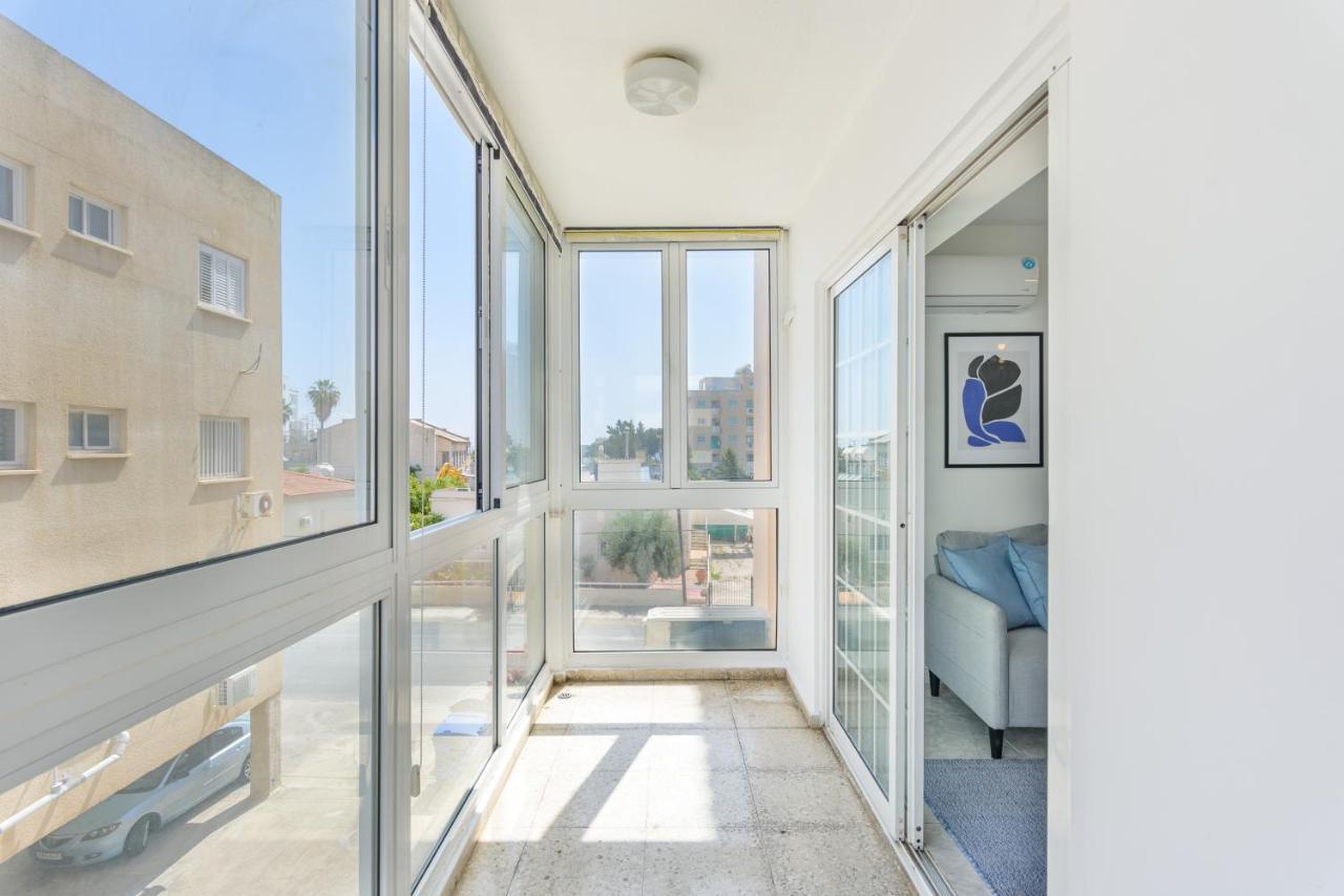 White 1-bedroom By Mackenzie Apartment Larnaca