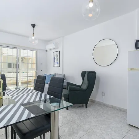 White 1-Bedroom Apartment By Mackenzie Beach Larnaka Exterior foto