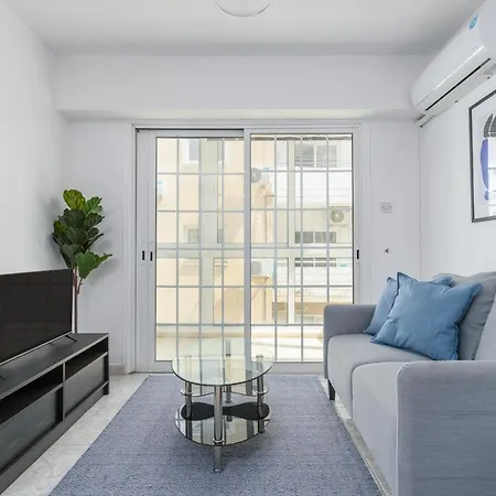 White 1-Bedroom Apartment By Mackenzie Beach Larnaka Exterior foto